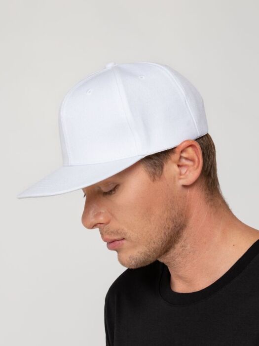 Бейсболка Snapback с прямым козырьком, белая